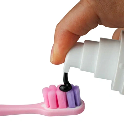 uhod za zubnymi protezami kak vybrat zubnuyu pastu